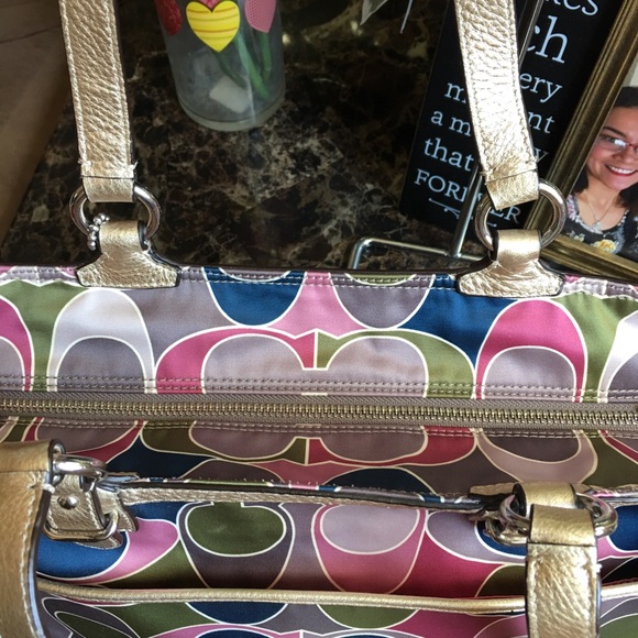 Coach Gallery Scarf print Set - Picture 4 of 8